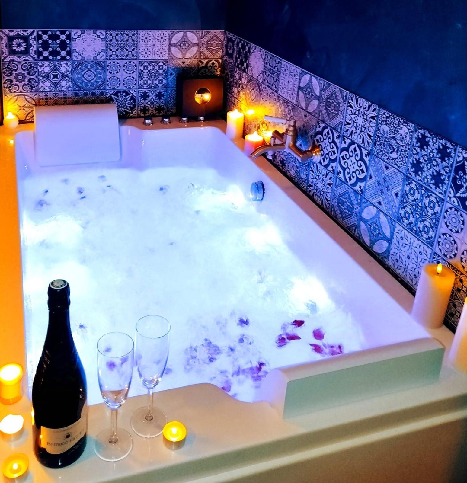 L'Evasion Scandinave, Spa Xxl, Ecran Cinema, Lit King Size, Day Use, 10 Min Centre أميا المظهر الخارجي الصورة